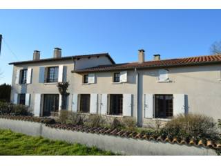 Huge country property with 1.8 hectares..