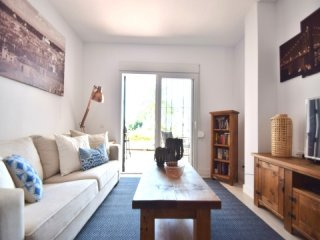 2 Bedroom Apartment For Sale Situated..