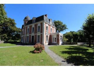9 bedroom House For Sale: 87000 LIMOGES