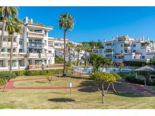3 Bed Apartment for sale in Calahonda