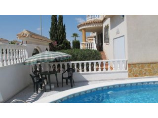 3 Bedrooms - Villa - Alicante - For Sale