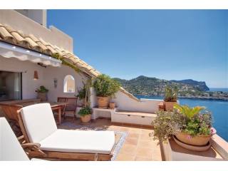 Apartment with stunning views in Port..
