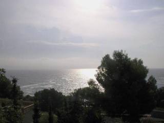 Plot with building licence and sea views