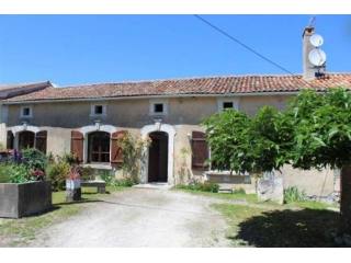 5 bedroom farmhouse, about 20 minutes..