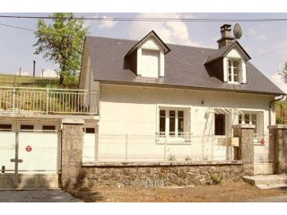CORREZE - CHAMBERET, SUPER TWO BEDROOM..