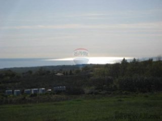 Istra, Kaštelir, građevinsko zemljište s panoramskim...