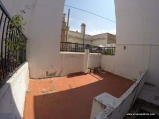 Ground floor property with terrace and..