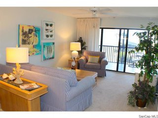 2 bedroom Condominium For Sale:..
