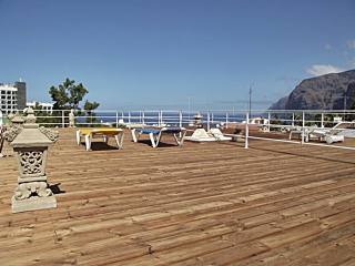 2 Bedroom apartments for sale in Los..