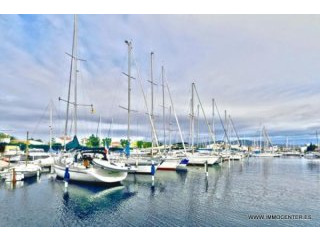 EMPURIABRAVA: Dock of 7,5 m. x 2,5 m..
