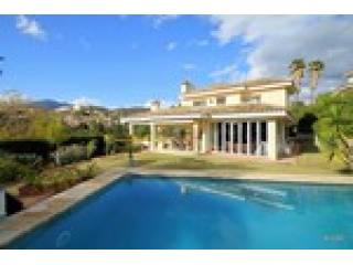 5 Bedrooms - Villa - Malaga - For Sale