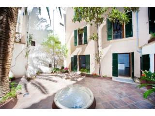 Beautiful Renovated Apartment In The..