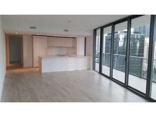 3 bedroom Flat For Sale: 1300 S MIAMI..
