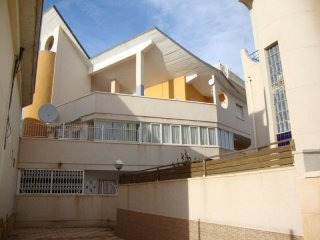 3 Bedrooms - Apartment - Alicante - For..