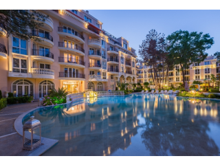 Spacious 1-bedroom apartment with POOL..
