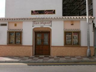 Commercial - GRAN OPRTUNIDAD, BONITO..