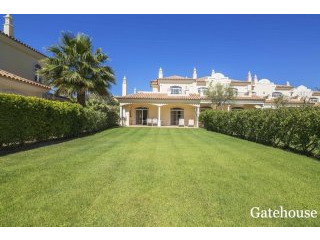 2 Beds Townhouse For Sale In Vale dos..