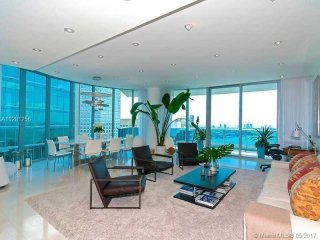 3 bedroom Flat For Sale: 200 Biscayne..