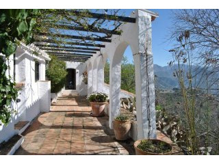 Country Houses for Sale in Competa..