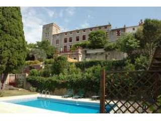 Chateau atypique comprenant 7 chambres..