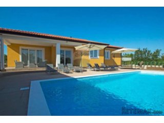 Mediteranska Villa na dobroj lokaciji
