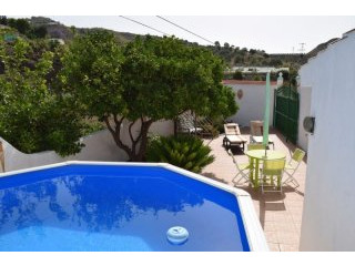 Town House for Sale in Macharaviaya..
