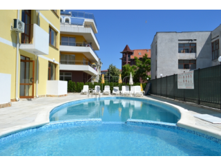 One bedroom apartment in Villa Flora..