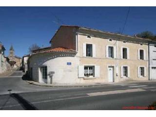 Riberac, Dordogne village house for..