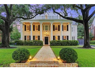 5 bedroom House For Sale: 2954 Chevy..
