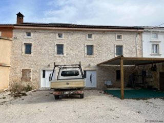 Kuća u nizu nadomak Rovinja