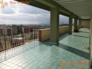 5 bedroom PentHouse For Sale: Siracusa..
