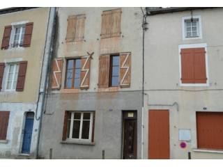 Good price for this Ruffec townhouse