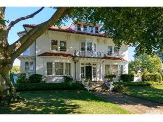 213 Stewart Ave Garden City, NY 11530