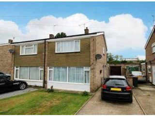 3 bedroom, Semi-detached House house..