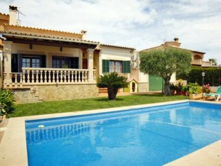 One Story Family House With Pool