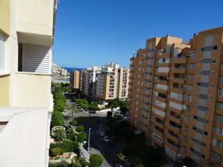 Oportunidad, vivienda en edificio de inmejorables..