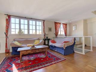 Antibes Old-town Apartment 2 bedrooms..