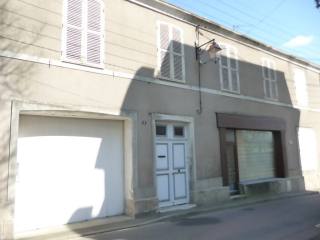 Nice House in Good Town Location
