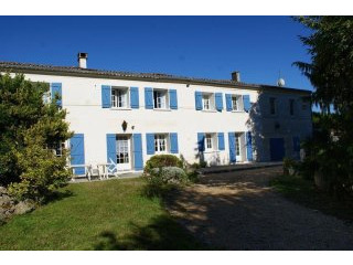 4 Bedroom Country House For Sale