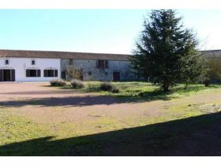 4 bedroom House For Sale: 86140 ENTRE..