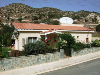 3 Bedrooms - Land - Paphos - For Sale