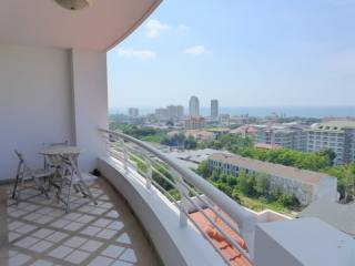 1 bedroom condo with sea-view from both..