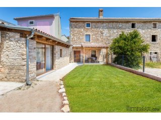 Istra,Šišan-renovirana kamena istarska kuća