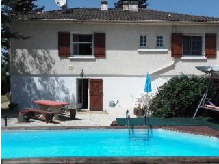 Spacious Family Home Split Over Two..