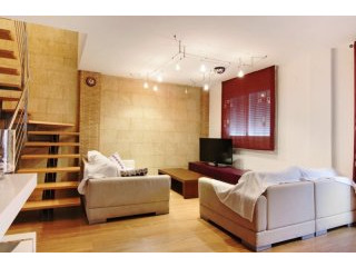 Apartment and commercial premises in..