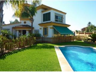 Villa for sale in Las Chapas Playa..
