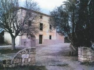 Competely renovated finca on a hill..