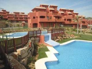 2 Bed Apartment for sale in Estepona