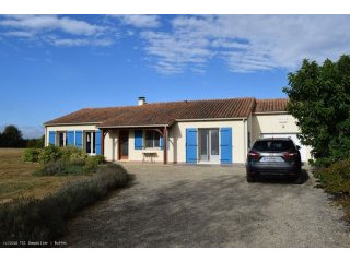 Bungalow Built In 2006 Offering 3..