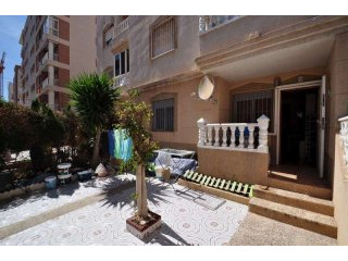 2 bedroom, 1 bathroom Apartment, (build..